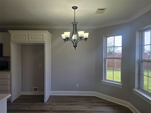 102 Butler Street, Savoy, TX 75479