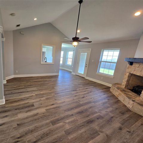 102 Butler Street, Savoy, TX 75479