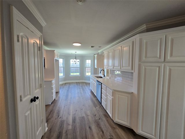 102 Butler Street, Savoy, TX 75479