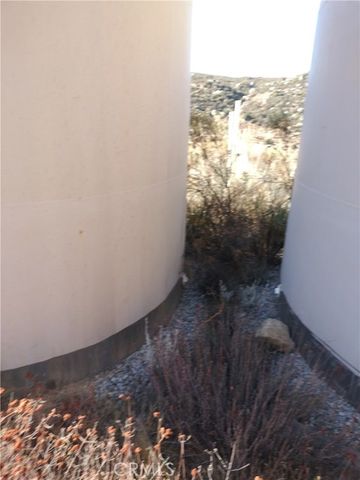 48750 Leaning Rock Court, Aguanga, CA 92536