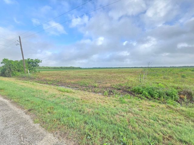 6932 Beard Road, Needville, TX 77461
