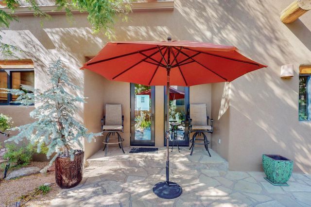 2 Sandhill Crane Circle, Placitas, NM 87043