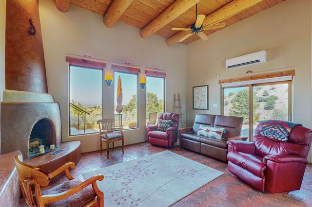 2 Sandhill Crane Circle, Placitas, NM 87043