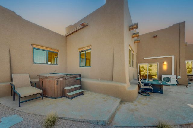 2 Sandhill Crane Circle, Placitas, NM 87043