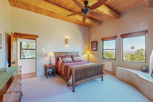 2 Sandhill Crane Circle, Placitas, NM 87043