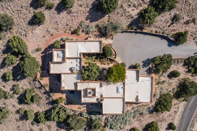 2 Sandhill Crane Circle, Placitas, NM 87043