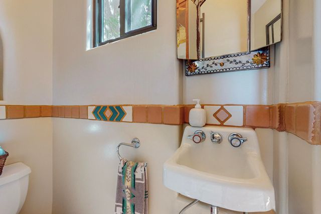 2 Sandhill Crane Circle, Placitas, NM 87043