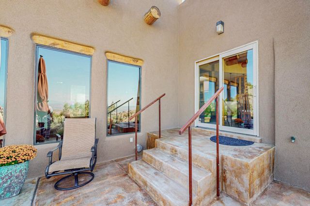 2 Sandhill Crane Circle, Placitas, NM 87043