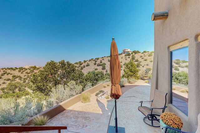 2 Sandhill Crane Circle, Placitas, NM 87043