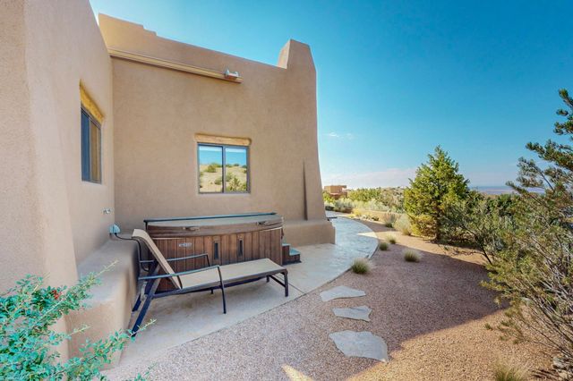 2 Sandhill Crane Circle, Placitas, NM 87043