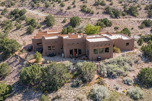 2 Sandhill Crane Circle, Placitas, NM 87043