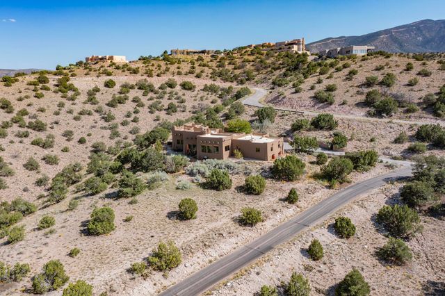 2 Sandhill Crane Circle, Placitas, NM 87043