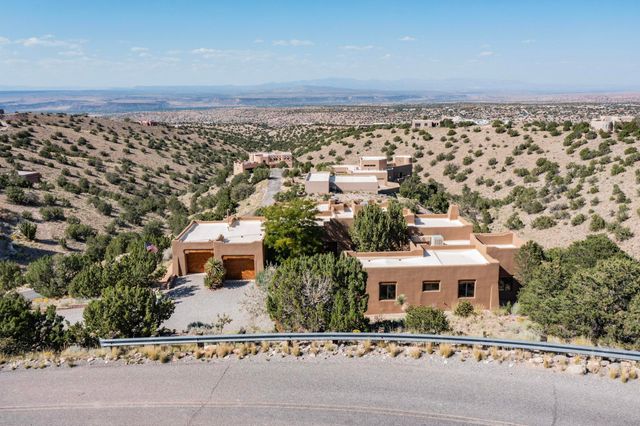 2 Sandhill Crane Circle, Placitas, NM 87043