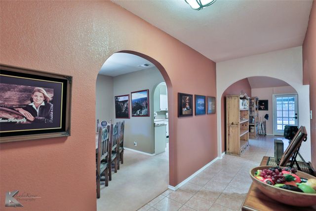 402 Elm Street, Buffalo Gap, TX 79508