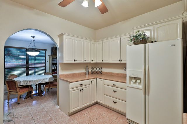 402 Elm Street, Buffalo Gap, TX 79508