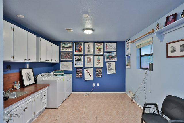 402 Elm Street, Buffalo Gap, TX 79508