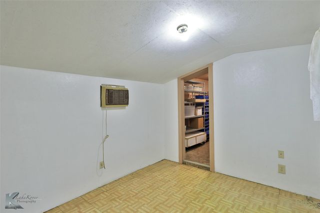 402 Elm Street, Buffalo Gap, TX 79508