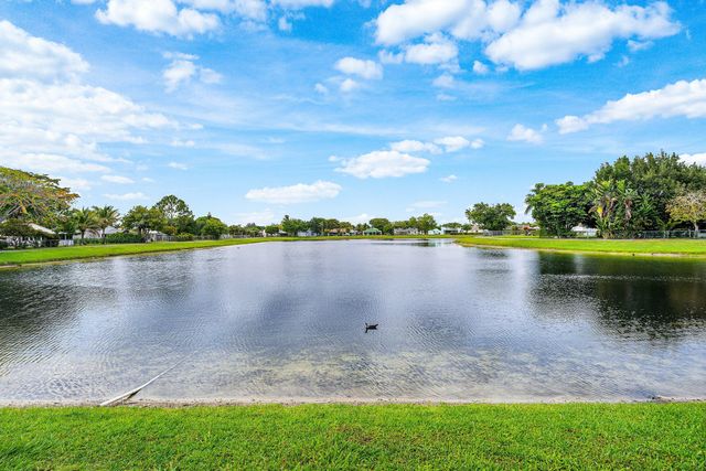 5331 Courtney Circle, Boynton Beach, FL 33472