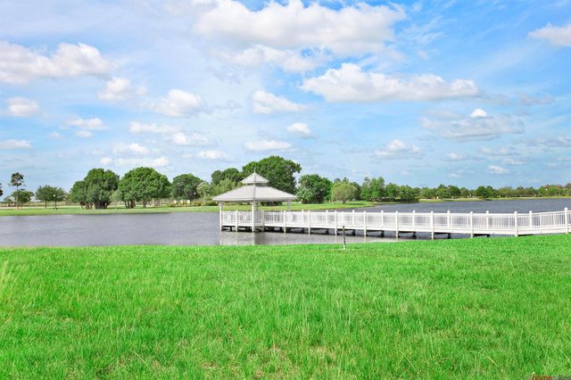 10711 SW Hensley Street, Port St Lucie, FL 34987