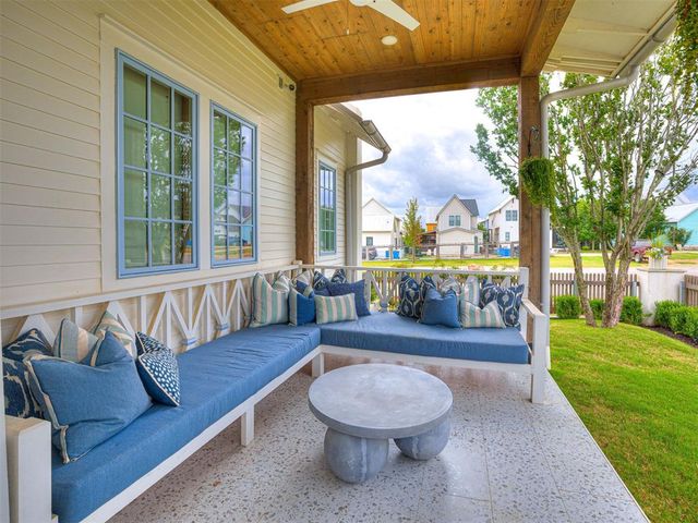 58 N Center Lane, Carlton Landing, OK 74432