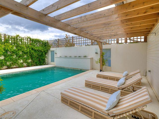 58 N Center Lane, Carlton Landing, OK 74432