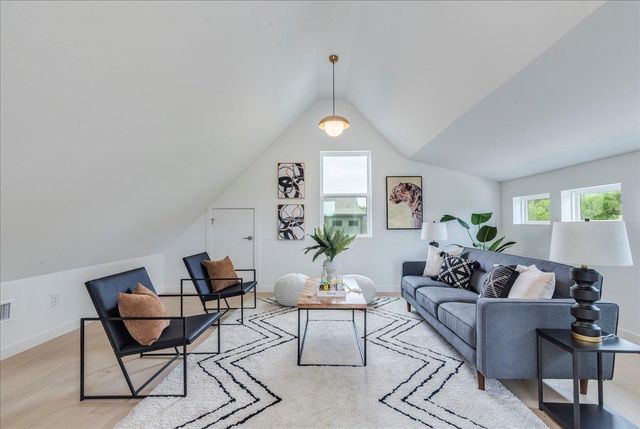 1713 E M Franklin Ave 1, Austin, TX 78721