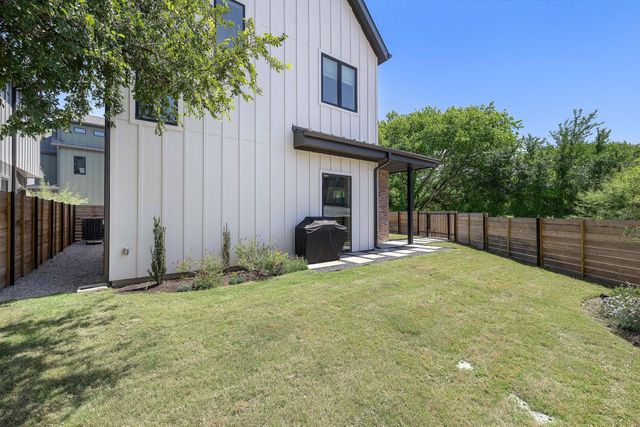 1713 E M Franklin Ave 1, Austin, TX 78721