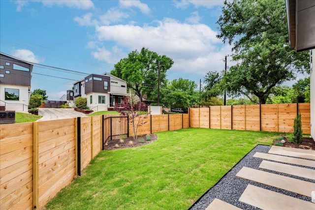 1713 E M Franklin Ave 1, Austin, TX 78721