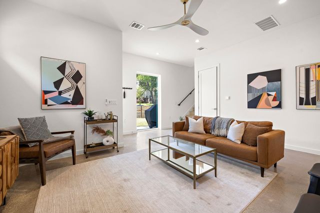 1713 E M Franklin Ave 1, Austin, TX 78721