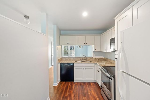 168 Saint Andrews Lane, Chapel Hill, NC 27517