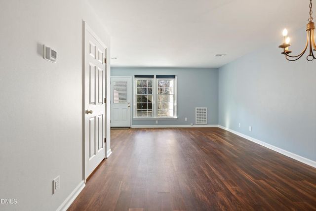 168 Saint Andrews Lane, Chapel Hill, NC 27517