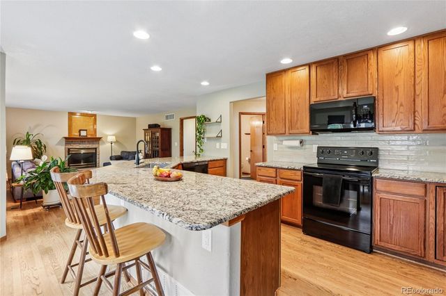 8850 W Long Court, Littleton, CO 80123