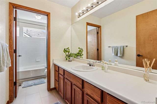 8850 W Long Court, Littleton, CO 80123