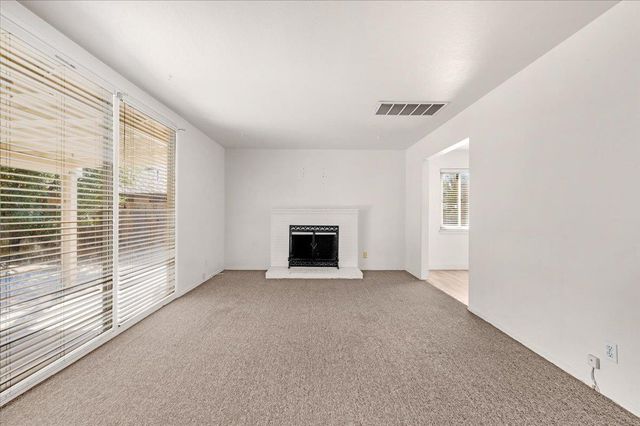 4740 N Valeria Street, Fresno, CA 93726