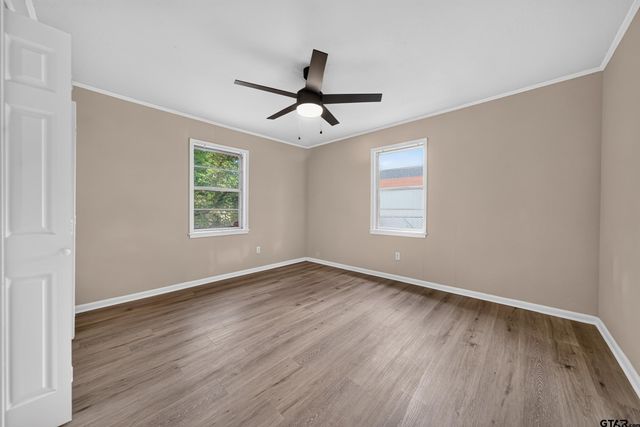 209 W South Street, Lindale, TX 75771
