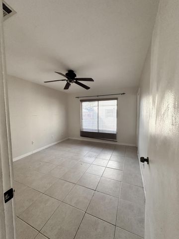 410 SW Kentwood Road, Port St. Lucie, Port St Lucie, FL 34953