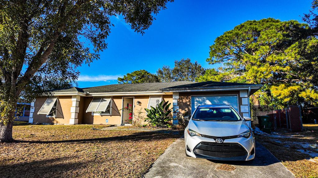 410 SW Kentwood Road, Port St. Lucie, Port St Lucie, FL 34953