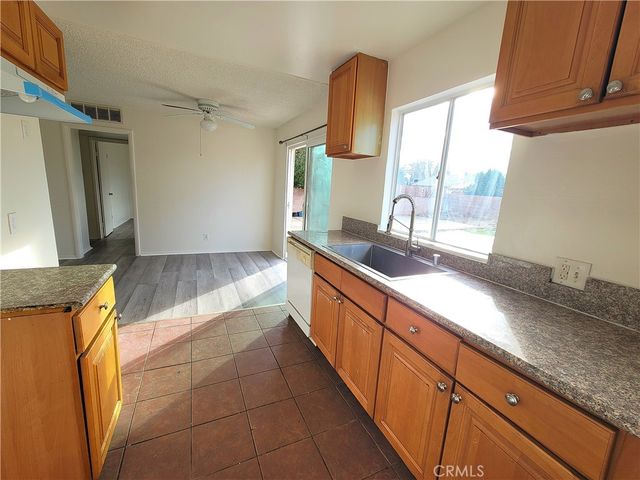 43733 Adler Ave, Lancaster, CA 93534