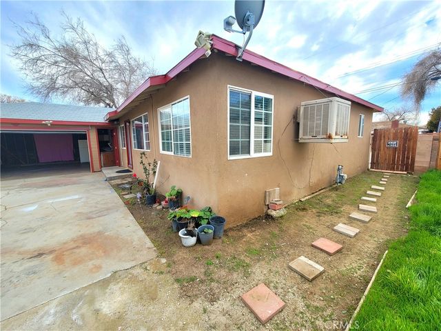 43733 Adler Ave, Lancaster, CA 93534