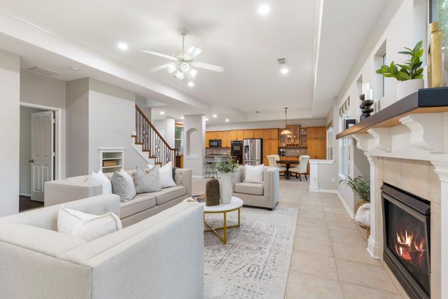 3 S Altwood Circle, The Woodlands, TX 77382
