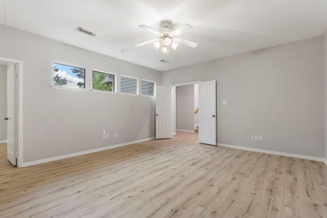 3 S Altwood Circle, The Woodlands, TX 77382