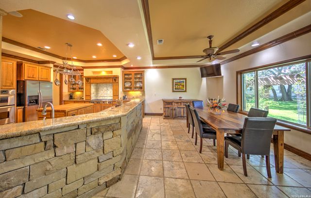 224 ROLLING VIEW DR, Boerne, TX 78006