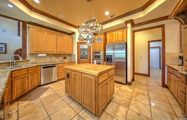 224 ROLLING VIEW DR, Boerne, TX 78006