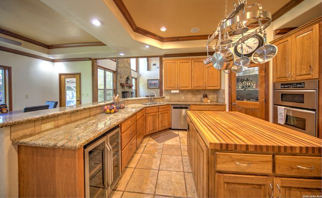 224 ROLLING VIEW DR, Boerne, TX 78006