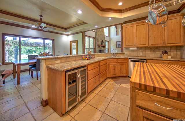 224 ROLLING VIEW DR, Boerne, TX 78006