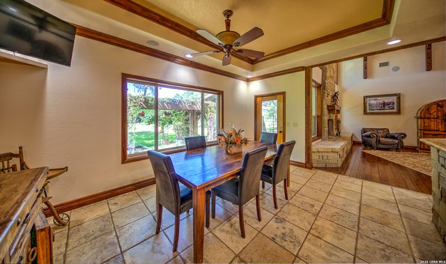 224 ROLLING VIEW DR, Boerne, TX 78006