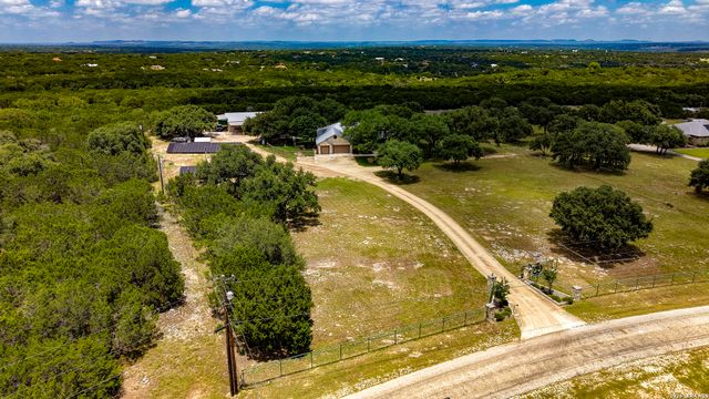 224 ROLLING VIEW DR, Boerne, TX 78006