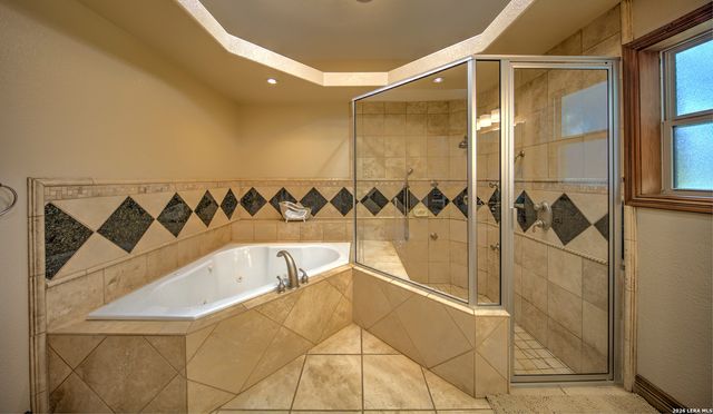 224 ROLLING VIEW DR, Boerne, TX 78006