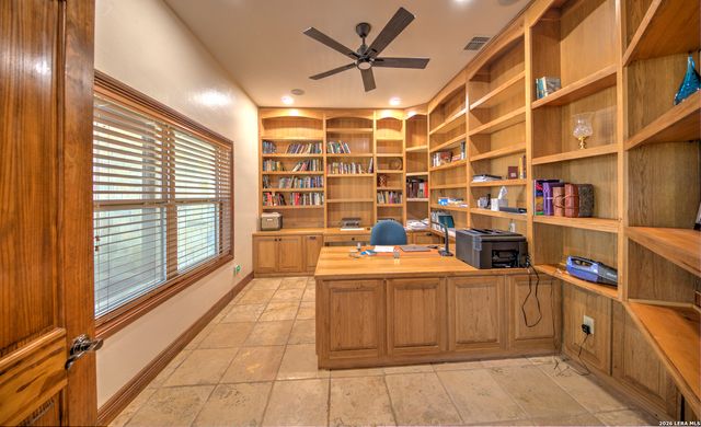 224 ROLLING VIEW DR, Boerne, TX 78006