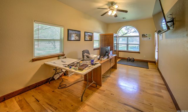224 ROLLING VIEW DR, Boerne, TX 78006